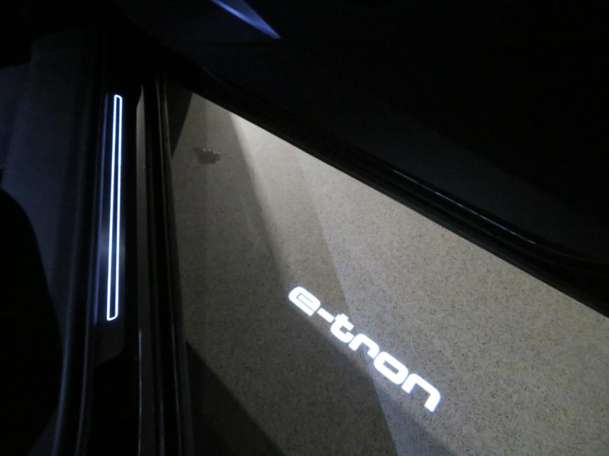 aa Audi e-tron advanced 55 quattro 300kW
