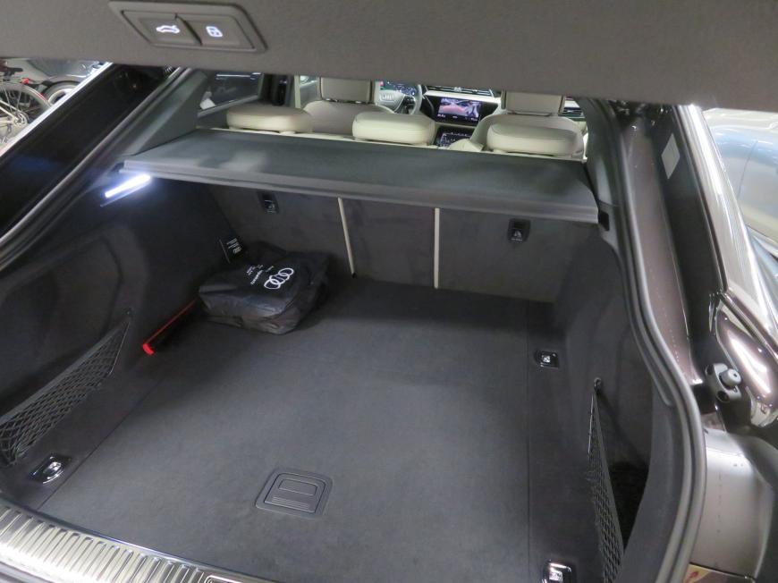 aa Audi Q8 e-tron Sportback S line quattro 55 300kW
