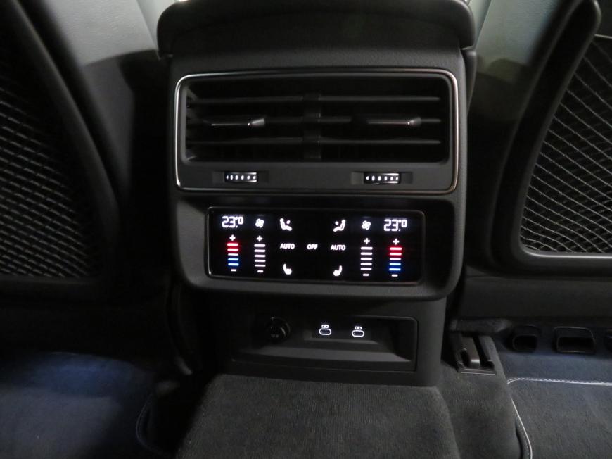 aa Audi Q7 SUV S line 45 TDI