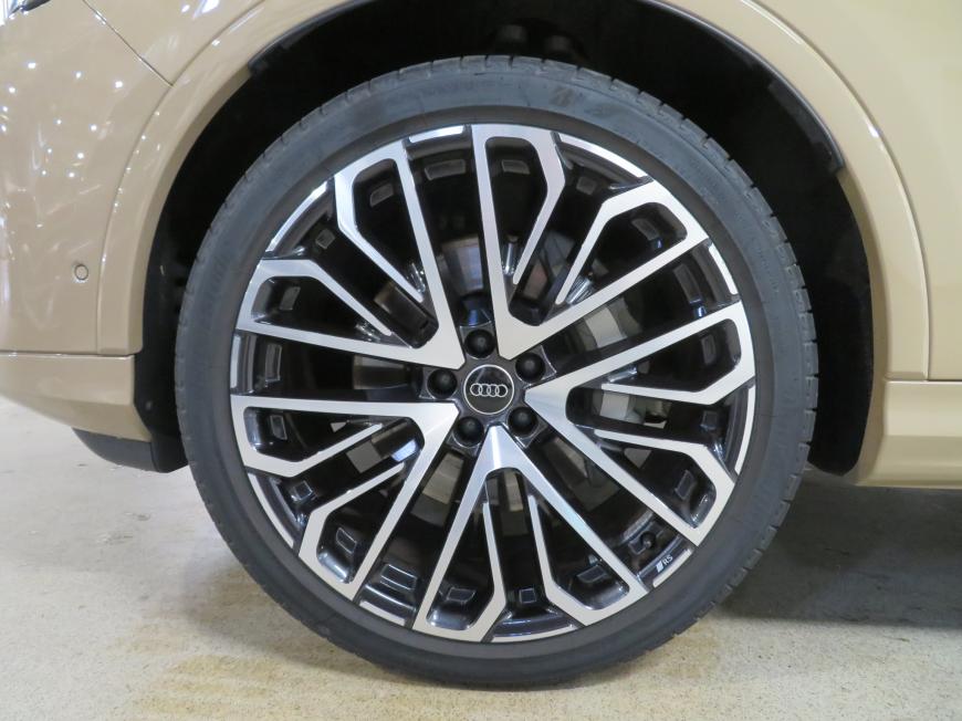 aa Audi Q7 SUV S line 45 TDI