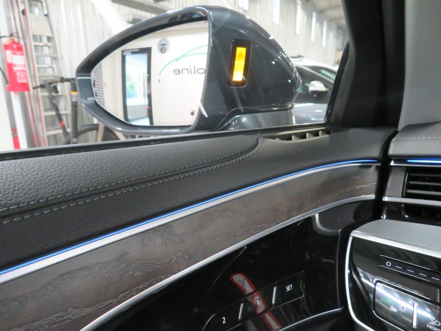 aa Audi A8 60 TFSI e quattro 