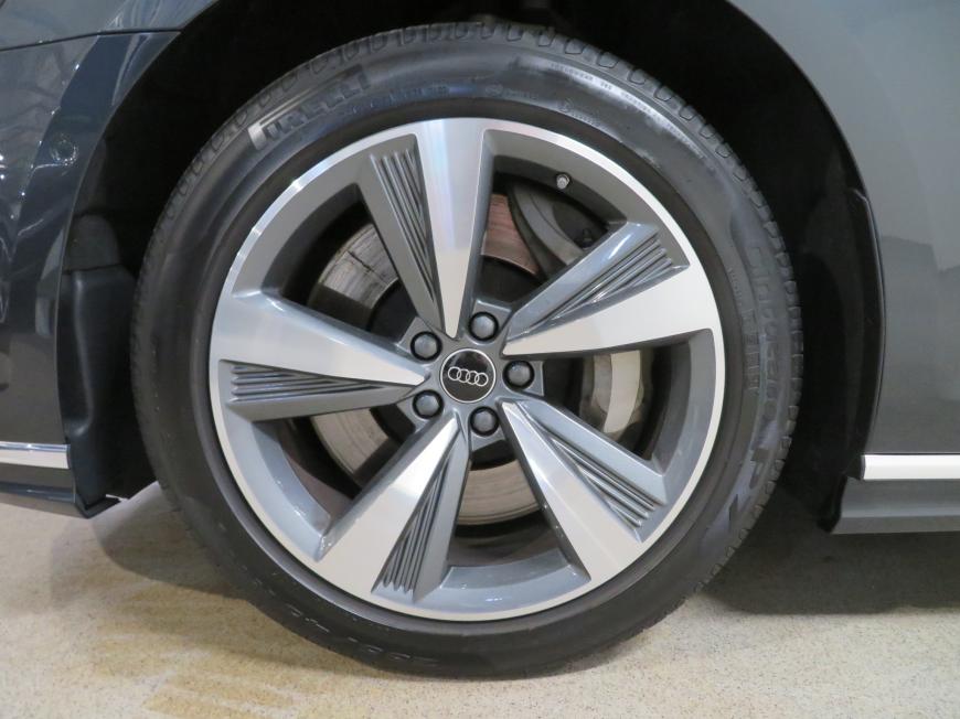 aa Audi A8 60 TFSI e quattro 