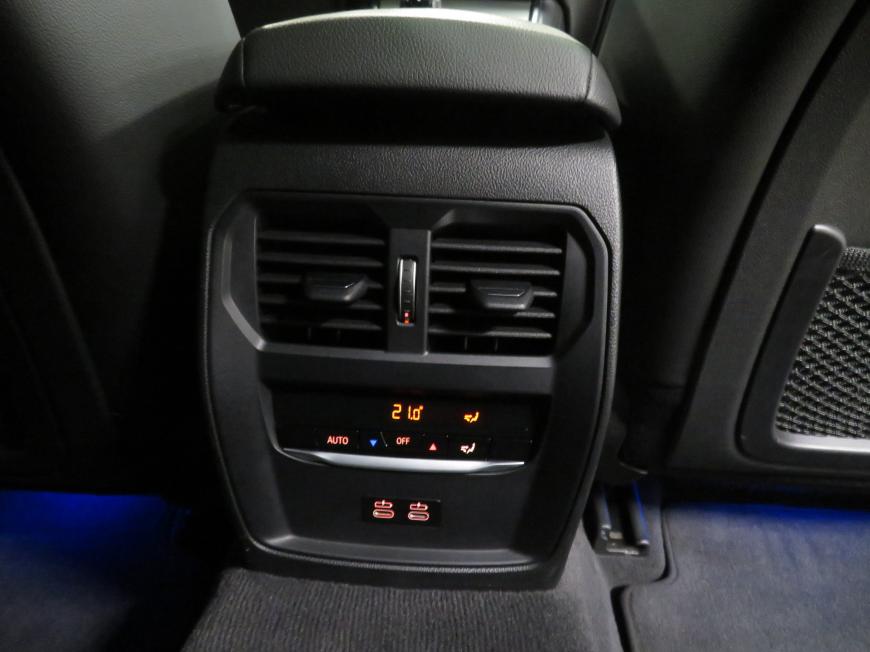 aa BMW 330 d xDrive Touring M-Sportpakett
