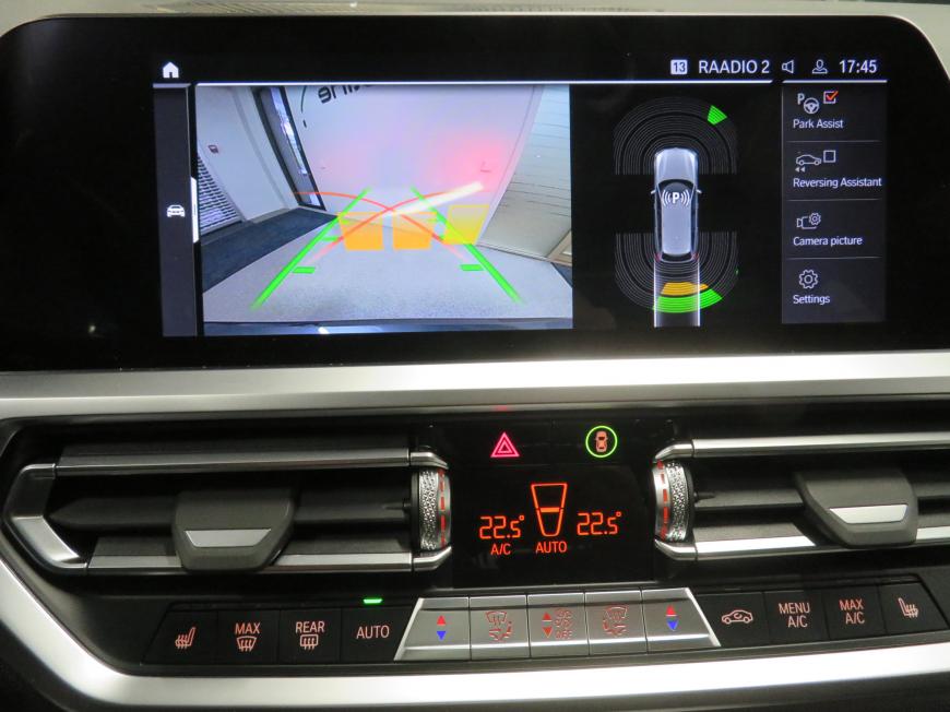aa BMW 330 d xDrive Touring M-Sportpakett