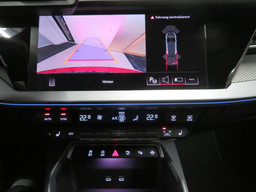 aa Audi A3 Sportback S line 30 TFSI