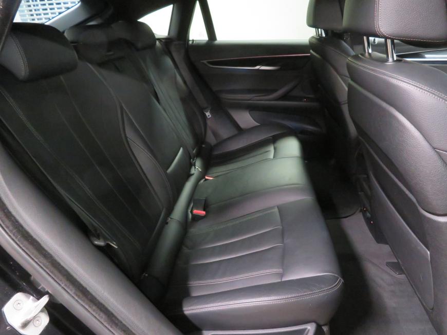 aa BMW X6 xDrive 30D