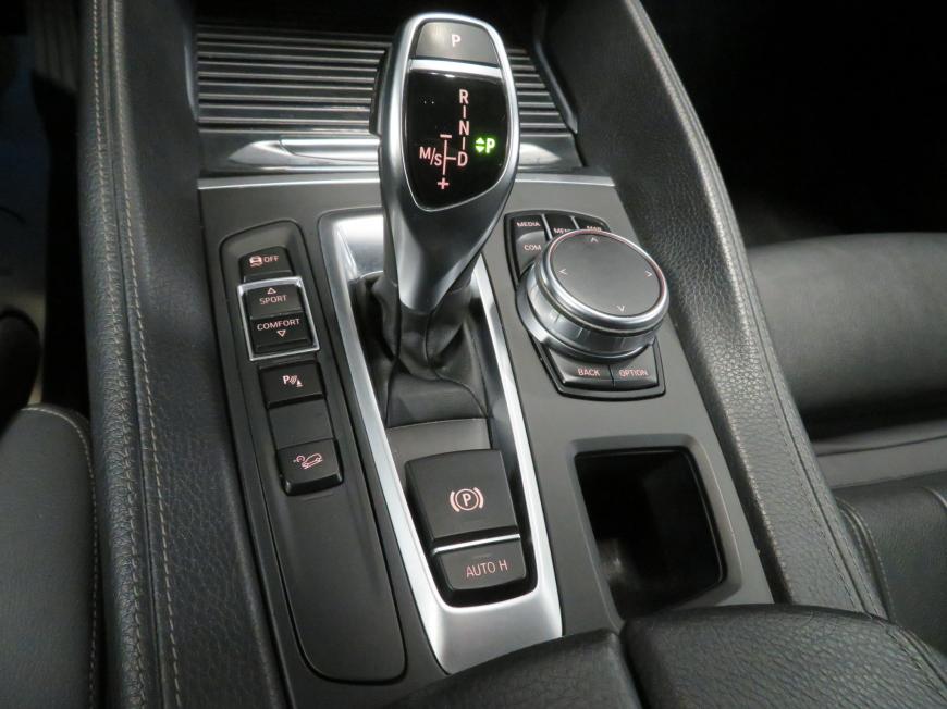 aa BMW X6 xDrive 30D