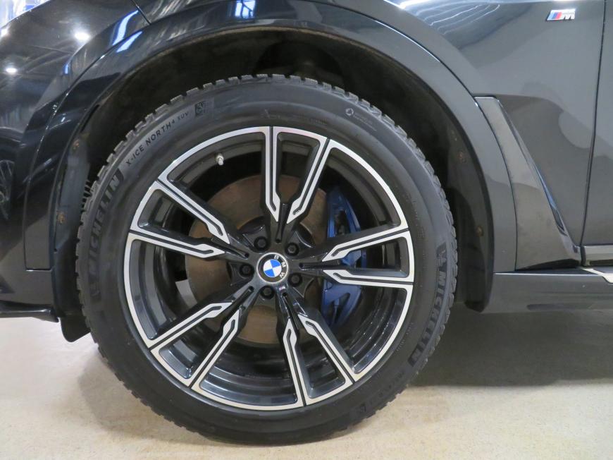 aa BMW X7 xDrive40d M Sportpakett
