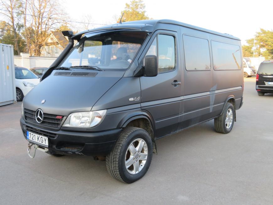 aa Mercedes-Benz 313 CDI 4X4 