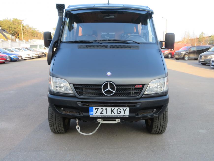 aa Mercedes-Benz 313 CDI 4X4 