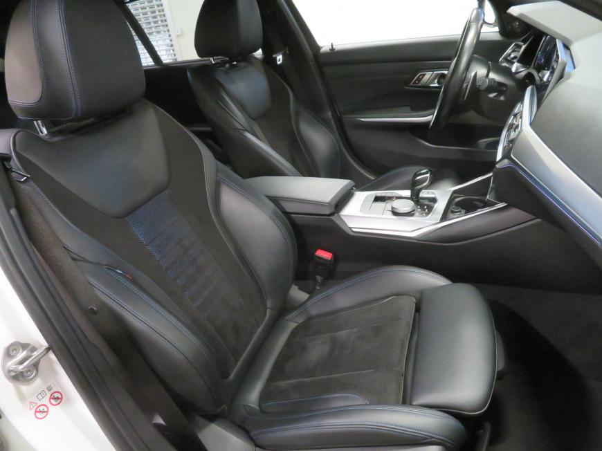 aa BMW 330 e xDrive Touring M-Sportpakett