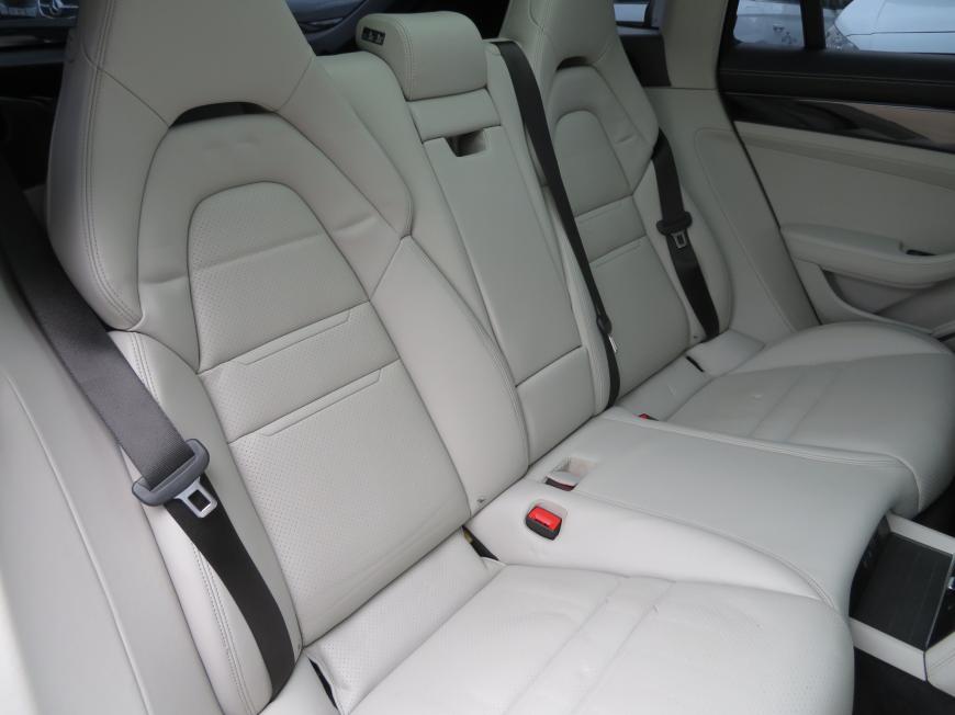 aa Porsche Panamera 4 E-Hybrid Sport Turismo