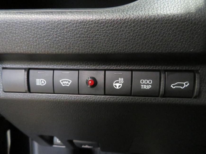 aa Toyota RAV4 Luxury Limited
