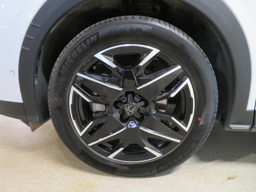 aa Peugeot 5008 GT Hybrid 136 e-DCS6
