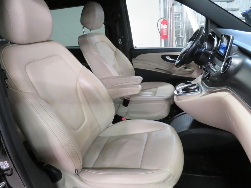 aa Mercedes-Benz V 300 4Matic Avantgarde A2 AMG Line