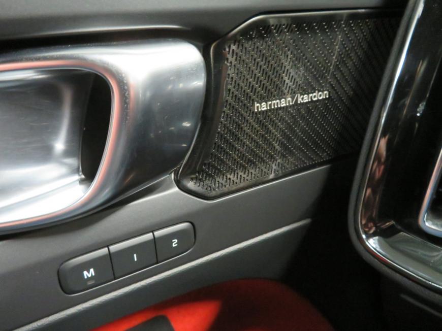 aa Volvo XC40 R-Design T4