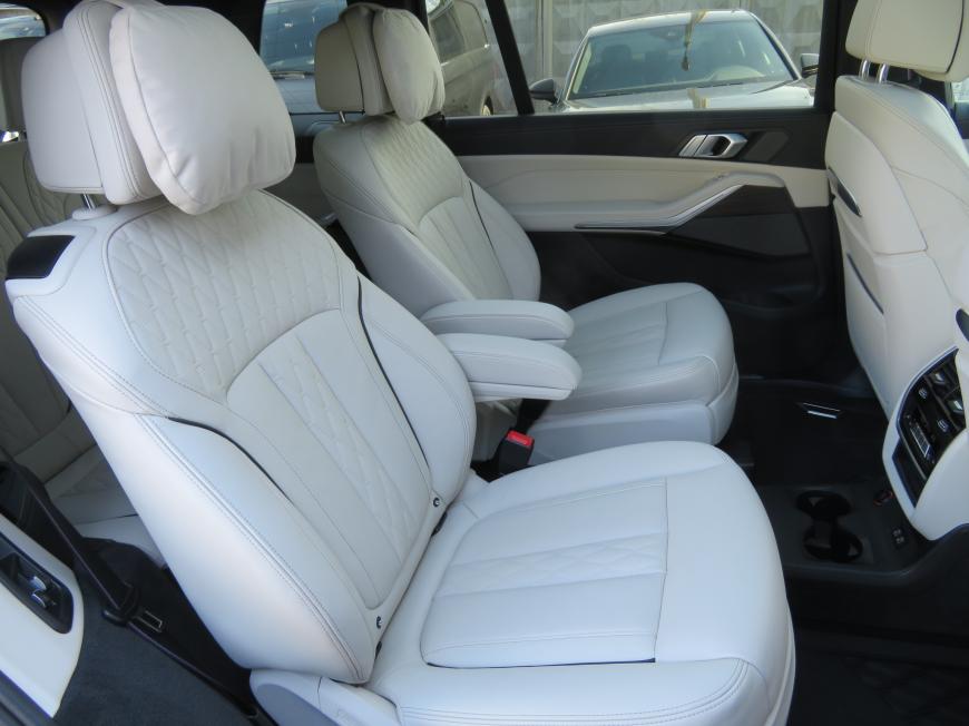 aa BMW X7 xDrive40d M-Sportpakett