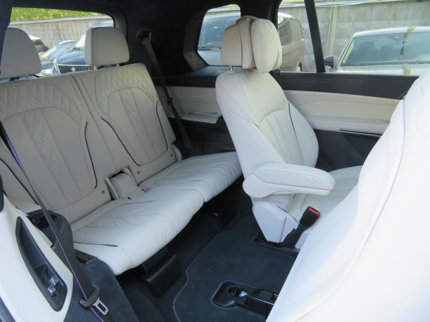 aa BMW X7 xDrive40d M-Sportpakett