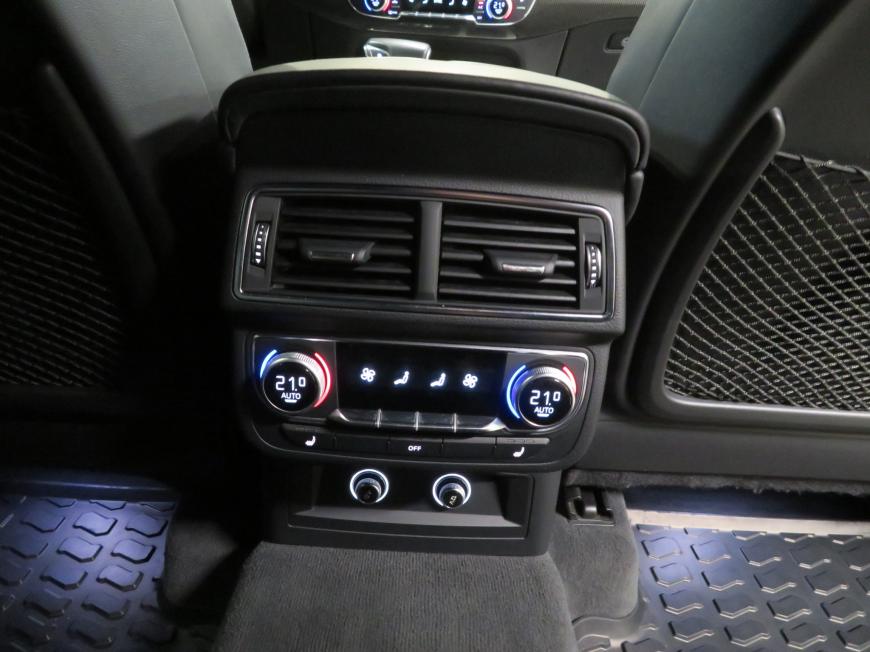 aa Audi SQ7 N1 KAT