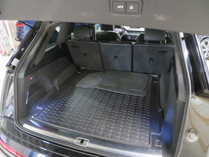 aa Audi SQ7 N1 KAT