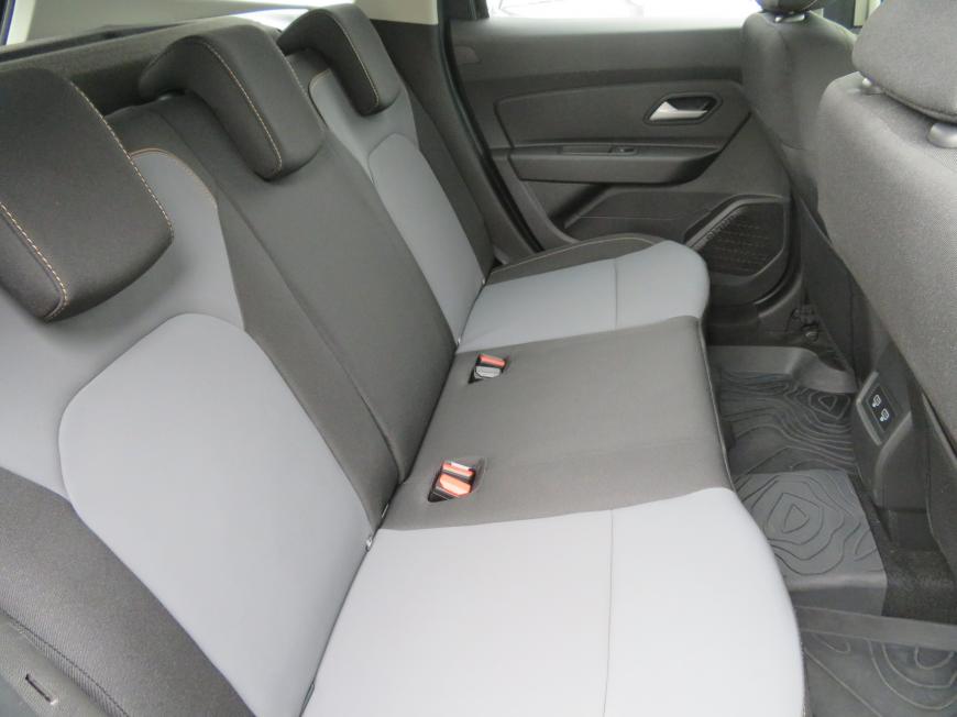 aa Dacia Duster 