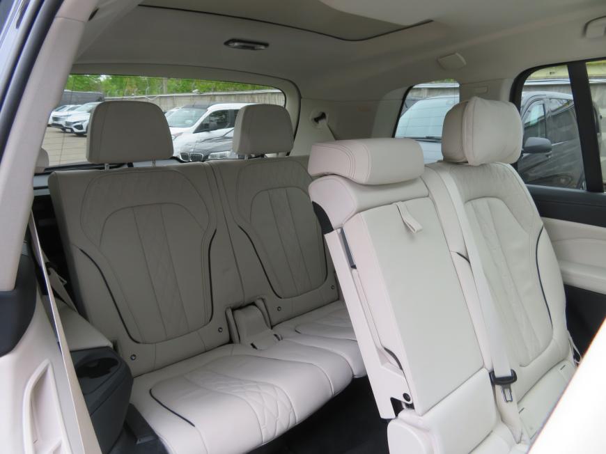 aa BMW X7 xDrive40d