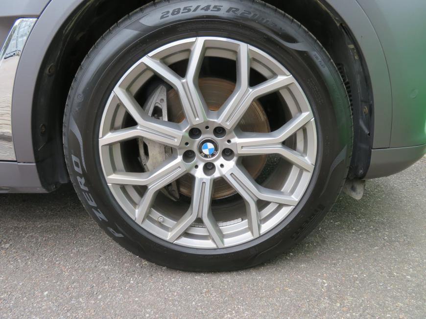 aa BMW X7 xDrive40d