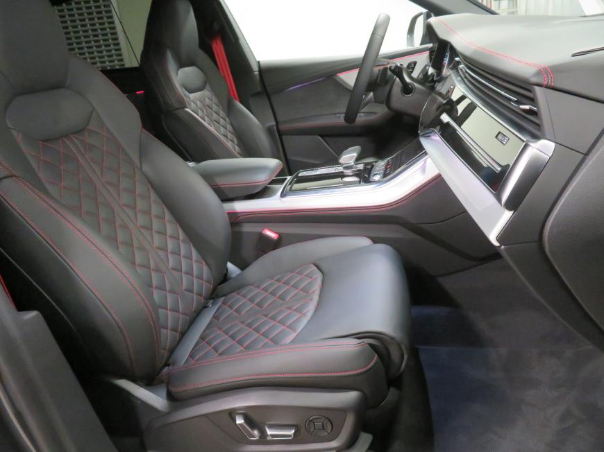 aa Audi Q8 SUV S line 55 TFSI e quattro