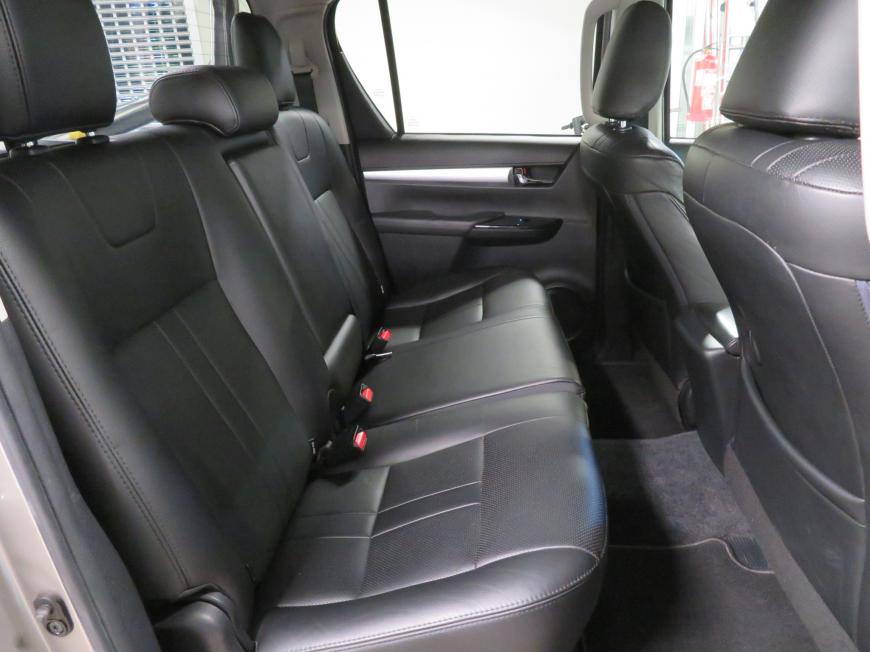 aa Toyota Hilux Legend