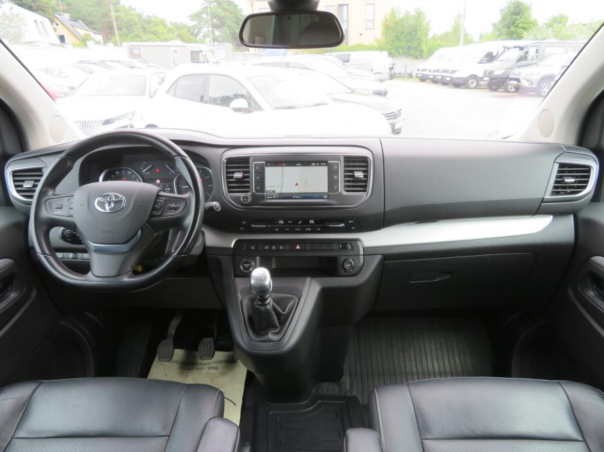 aa Toyota ProAce Verso Long Double side door Executive