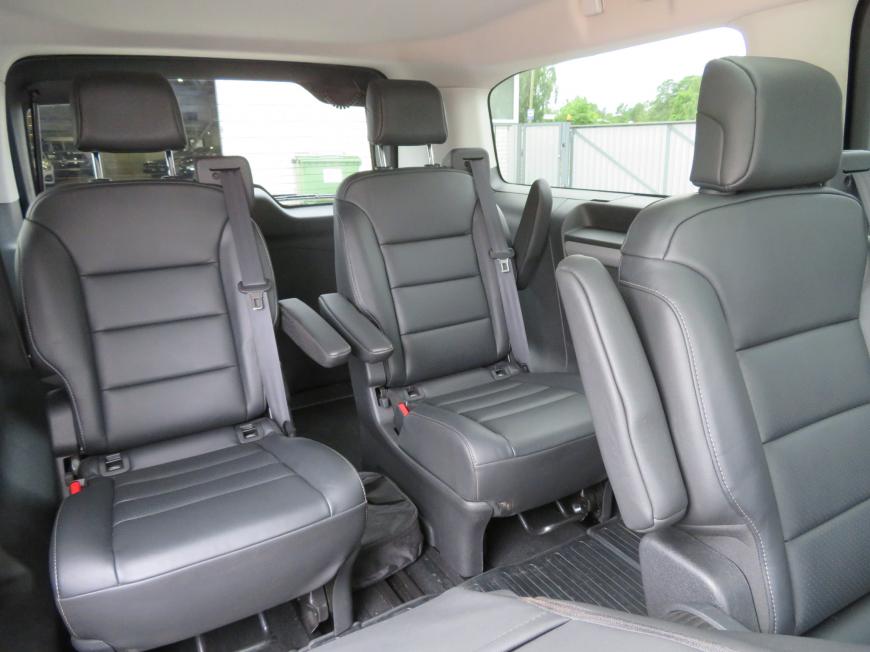 aa Toyota ProAce Verso Long Double side door Executive
