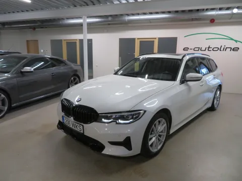 2021 BMW 330