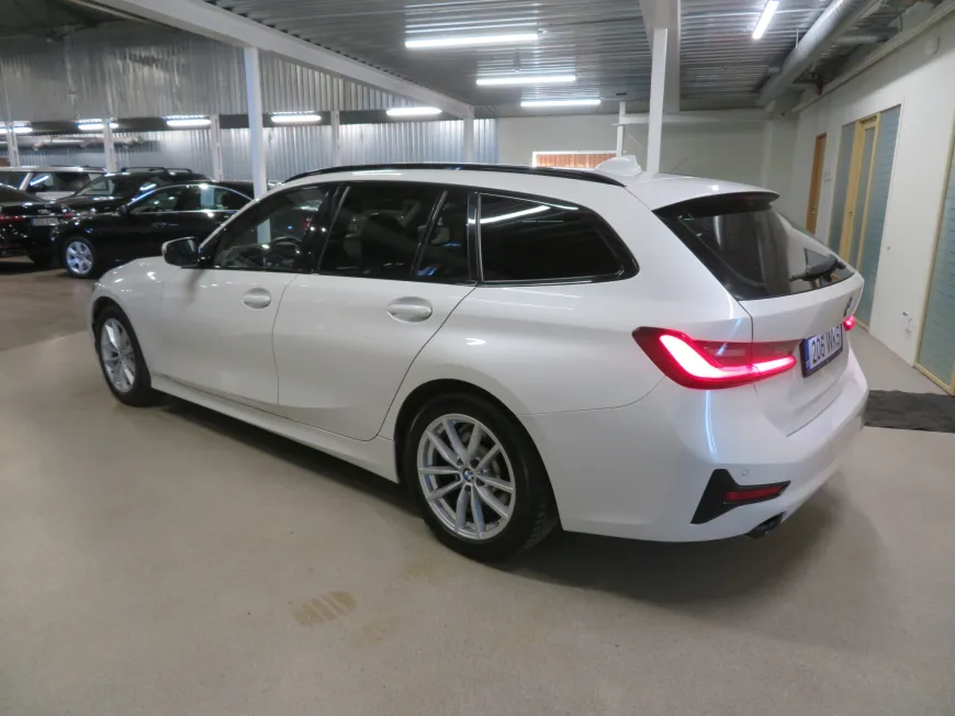 aa BMW 330 D