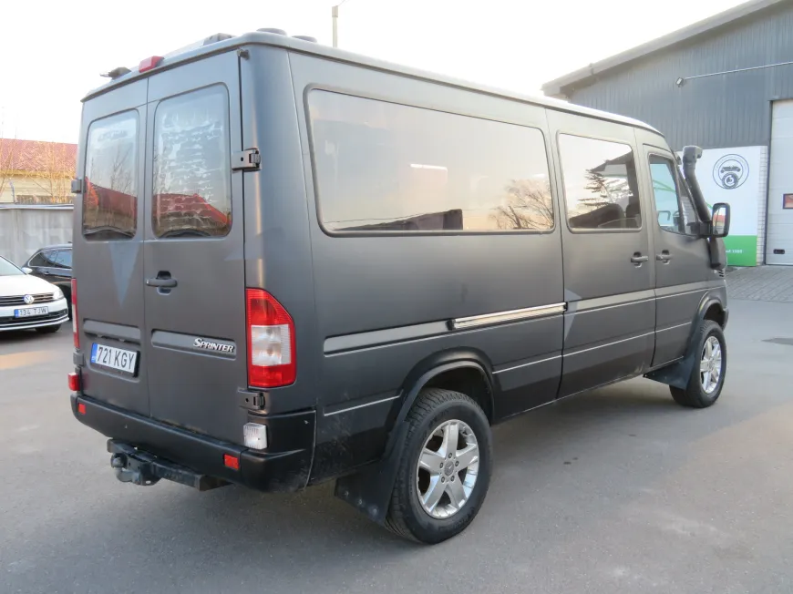 aa Mercedes-Benz 313 CDI 4X4 