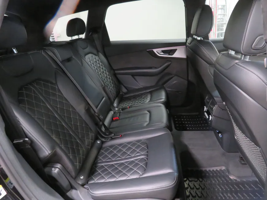aa Audi SQ7 N1 KAT