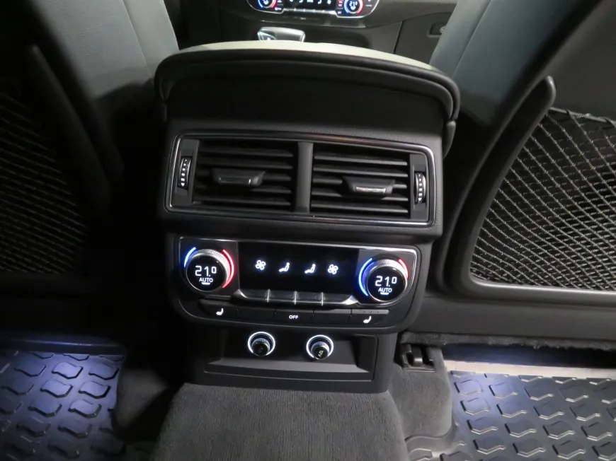 aa Audi SQ7 N1 KAT