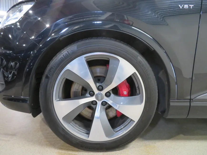aa Audi SQ7 N1 KAT
