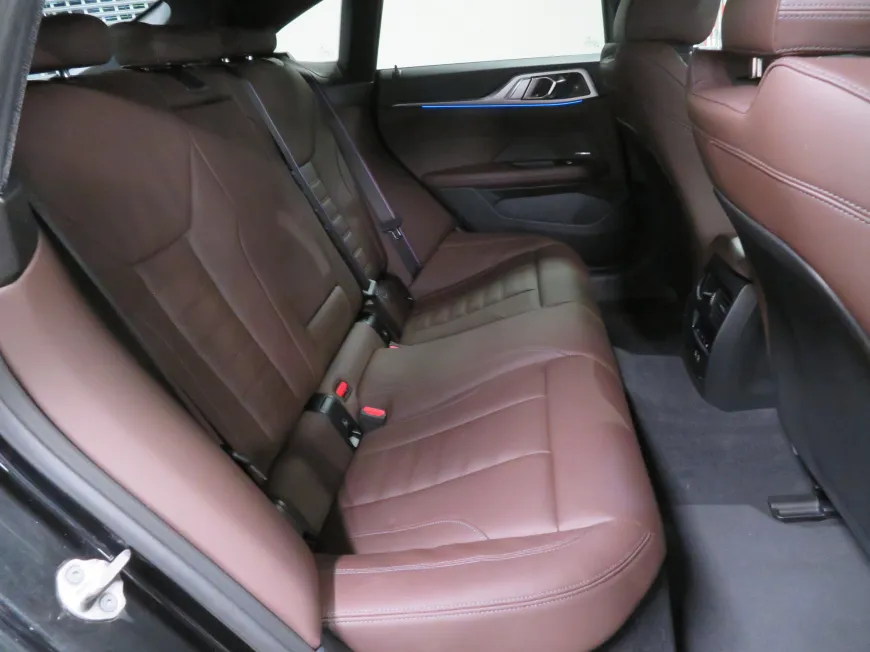 aa BMW i4 M50 xDrive 400kW