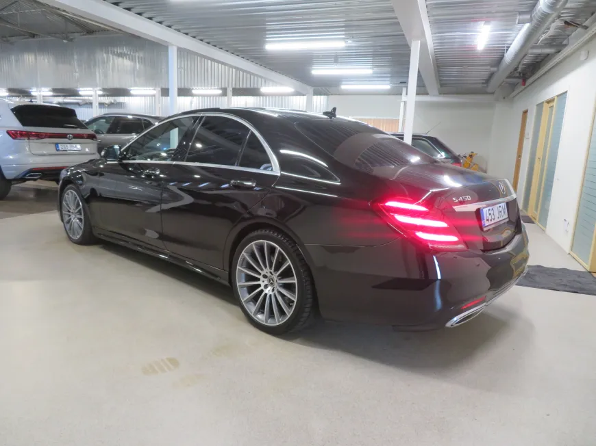 aa Mercedes-Benz S 450 AMG