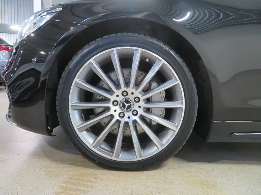 aa Mercedes-Benz S 450 AMG