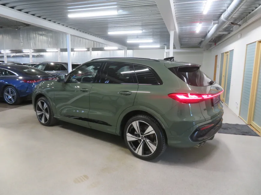 aa Audi Q5 SUV S line quattro TDI