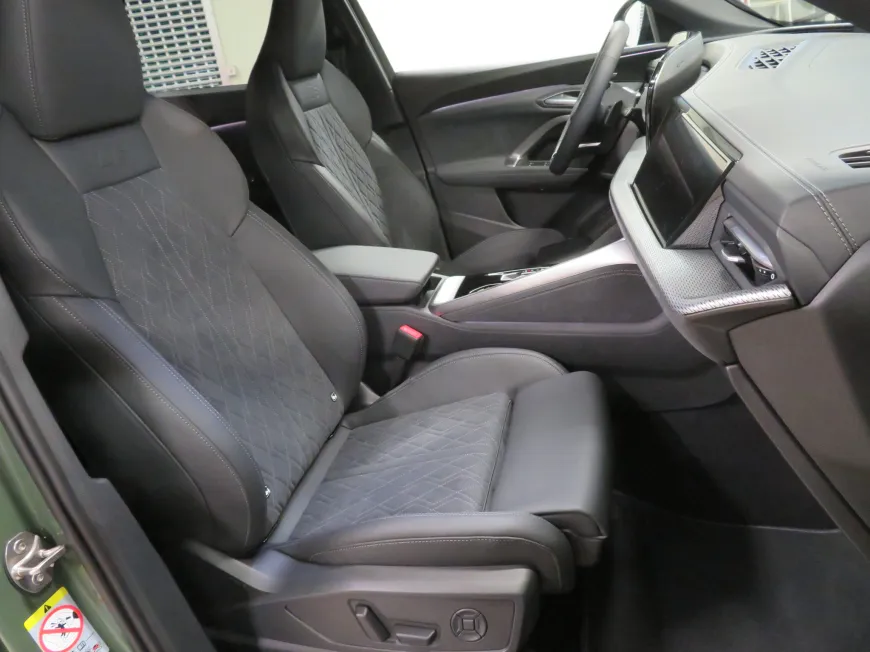 aa Audi Q5 SUV S line quattro TDI