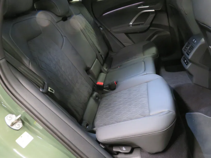 aa Audi Q5 SUV S line quattro TDI