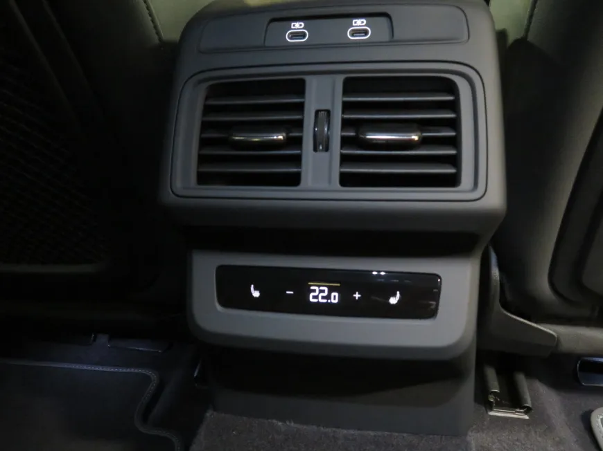 aa Audi Q5 SUV S line quattro TDI