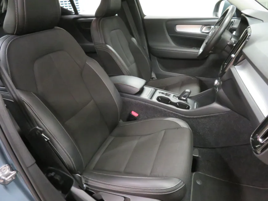 aa Volvo XC40 T4 AWD Momentum