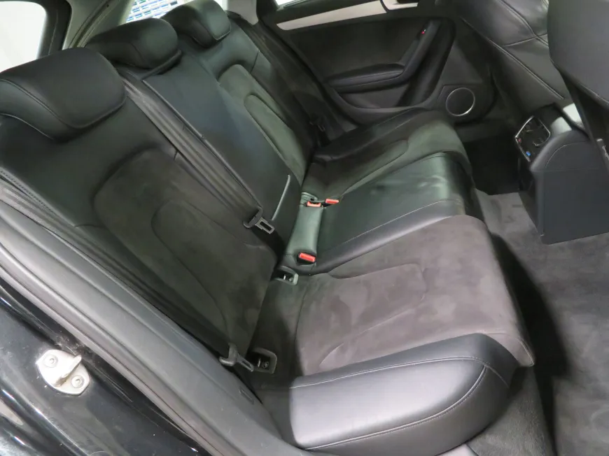 aa Audi A4 allroad Quattro TFSI
